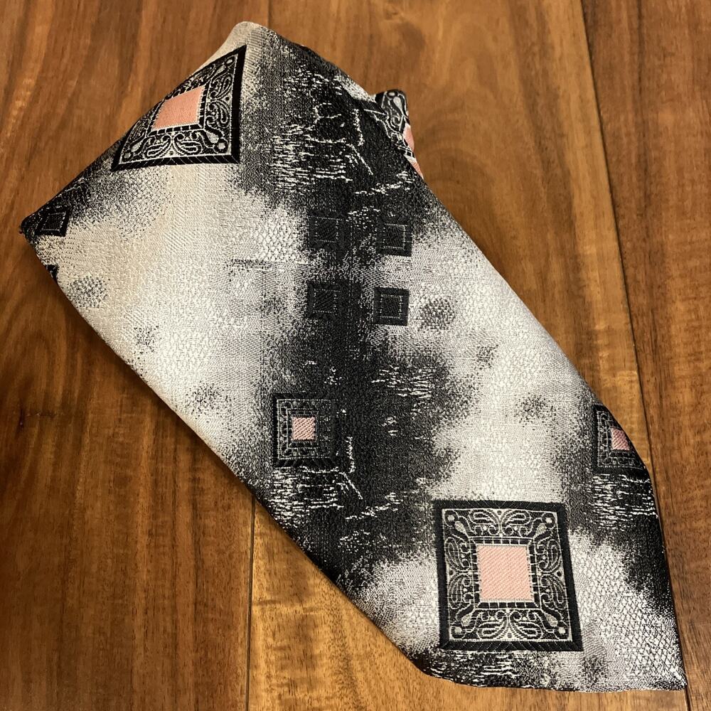 1970s VINTAGE FUNKY MOD WIDE ~ MENS DRESS TIE ~ DAMON ~ DARK MOODY BLACK ~ 53"